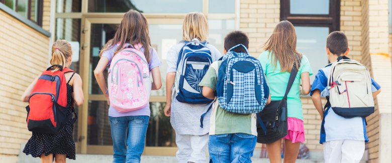 Prima campanella, che stress. Come genitori e figli possono affrontare insieme il rientro a scuola