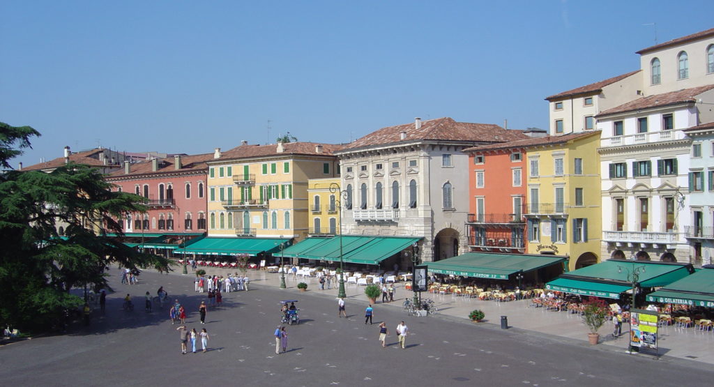 Servizi Sociali: Sabato 8 e domenica 9 aprile in piazza Bra la presentazione del progetto UILDM “Giocando si impara”