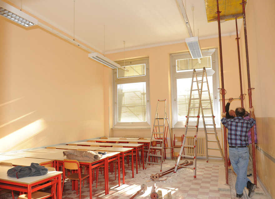 Lavori di ristrutturazione ed adeguamento alle normative di 4 plessi scolastici