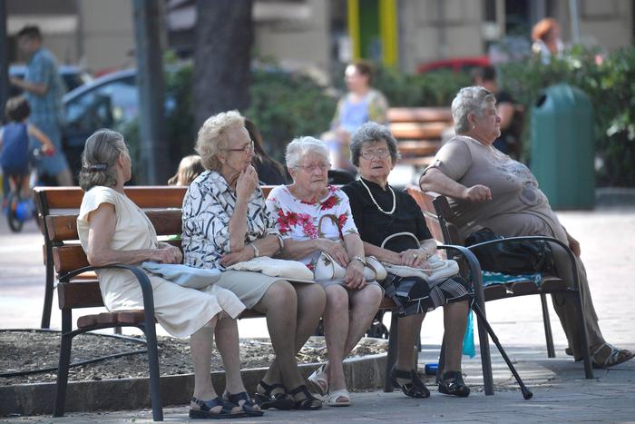 Geriatria B. Caldo estremo e solitudine: doppio pericolo per gli anziani