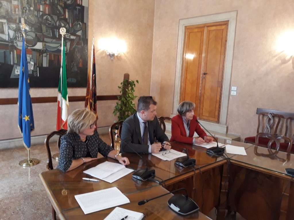 TRAPIANTI. REGIONE E AIDO HANNO PRESENTATO IL VENETO DEI RECORD. PIU’ DONAZIONI, PIU’ TRAPIANTI, MENO DINIEGHI A DONARE RISPETTO A TUTTA ITALIA. IN CALO LA LISTA D’ATTESA