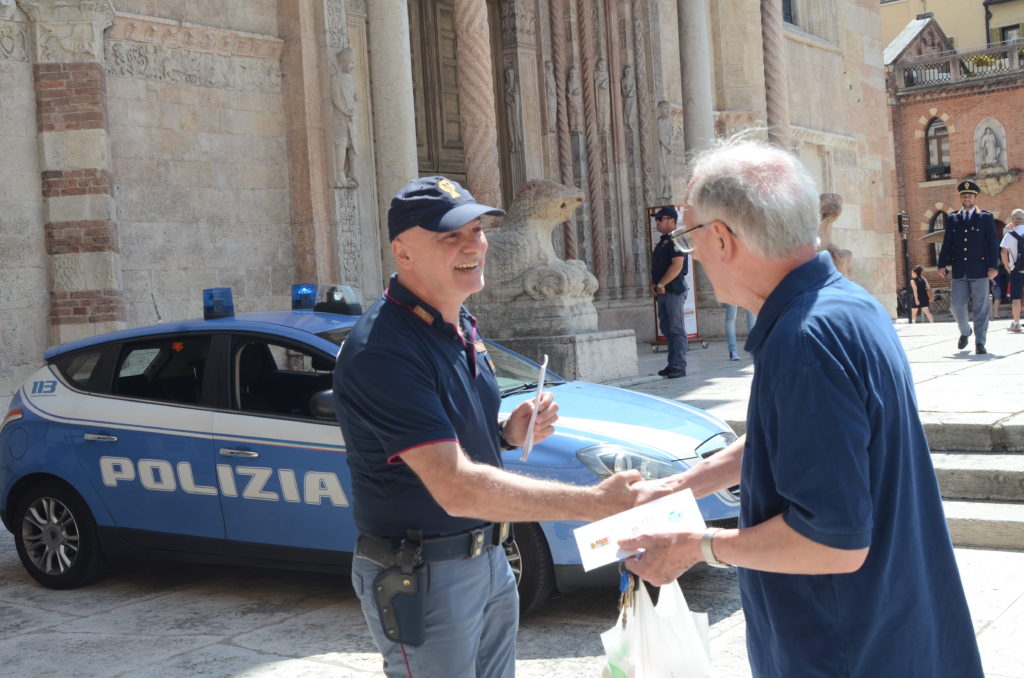 Nuove iniziative a contrasto delle truffe agli anziani: la Questura di Verona presenta un nuovo vademecum