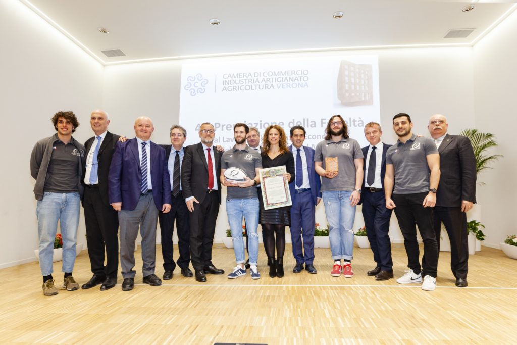 41° Fedeltà al Lavoro: il Domus Mercatorum a Raffaella Vittadello Premiati 53 tra dipendenti e imprese con oltre 35 anni di attività. Premi speciali al giornalista, Carlo Rigoni, l’atleta Roberto Di Donna e l’Associazione per la protezione della donna di Verona