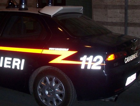 Partorisce neonata viva, poi trovata morta