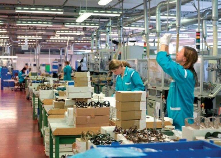 Lavoro. La Regione convoca il 15 Novembre a Longarone (BL) gli stati generali dell’occhialeria