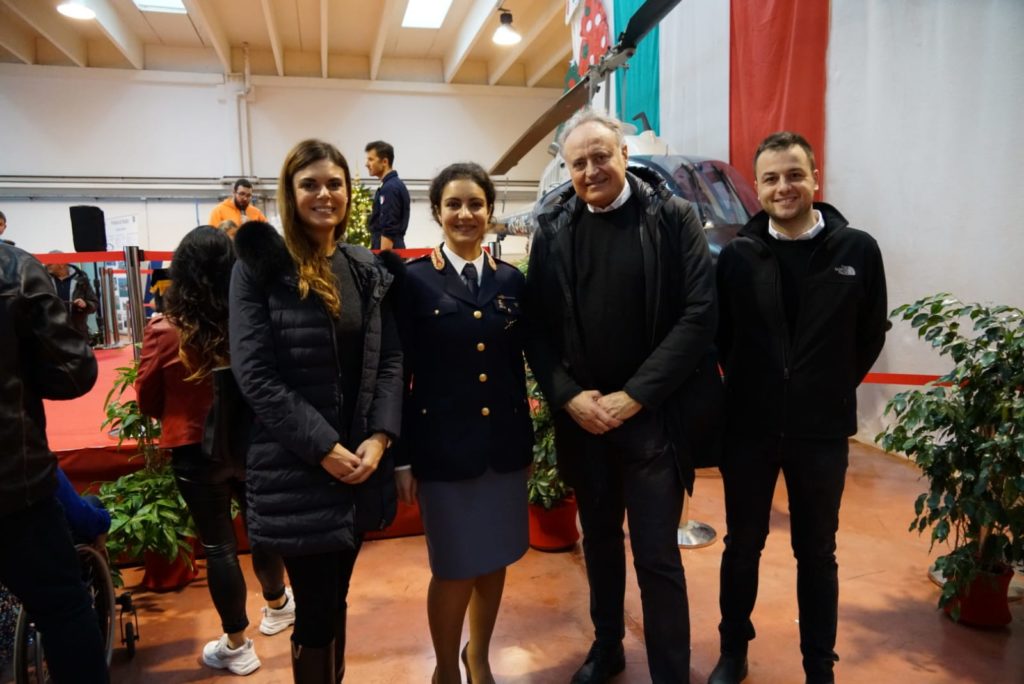La presidente Damiano e l’assessore Venturini alla festa di Natale al X Reparto Volo della Polizia di Stato