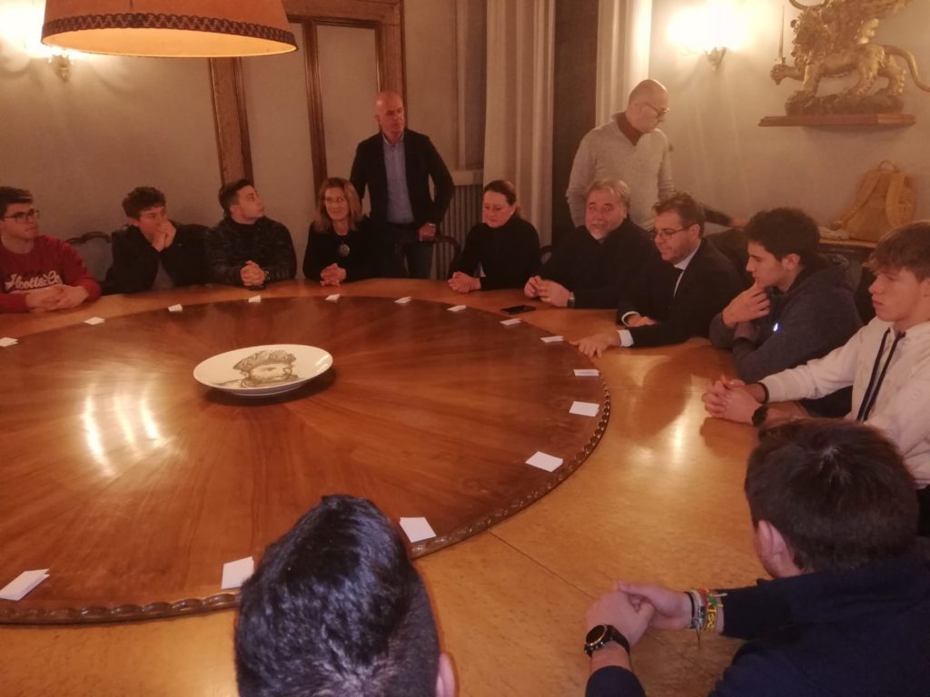 A Ca’ Farsetti consegnati buoni per 10mila euro totali ai Giovanissimi della Regata Storica 2019