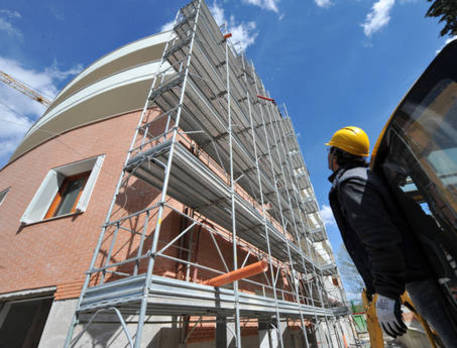 Fase 2, Patuanelli: ricapitalizzare imprese, ecobonus al 120%