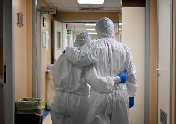Coronavirus: In un giorno 174 morti, dato più basso da oltre 1 mese