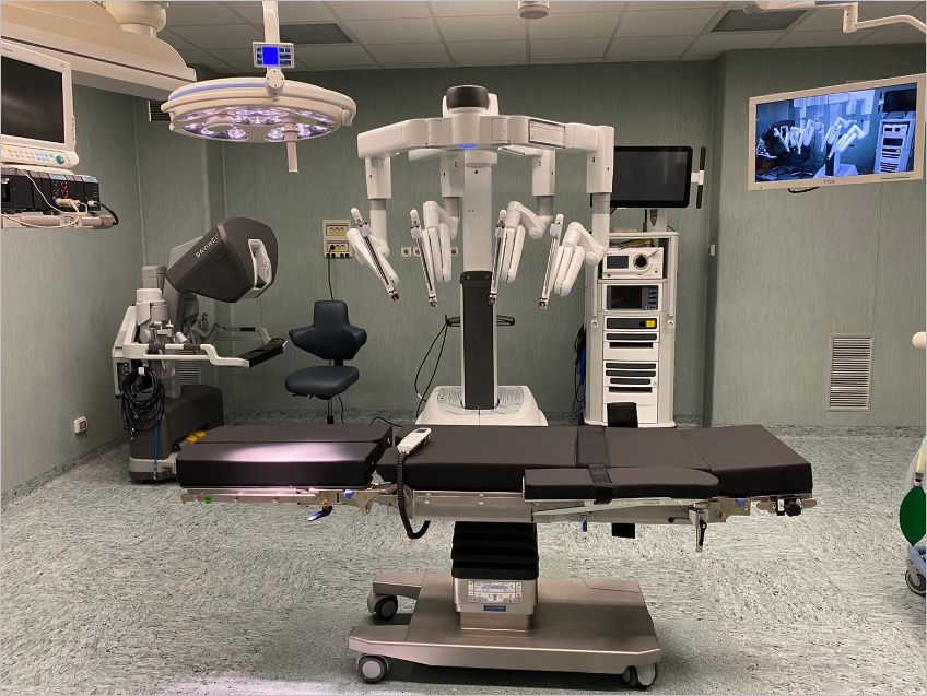 Sanità. A Portogruaro arriva il robot chirurgico Da Vinci già installato, sarà operativo a breve. Zaia, “Lottiamo con il Covid, ma guardiamo sempre al futuro. Macchine ed eccellenze ovunque, non solo nei grandi ospedali”