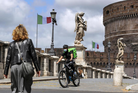 Caporalato su rider, Tribunale commissaria Uber Italy