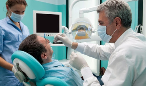 Sanità. Estese le modalità di accesso alle cure odontoiatriche. All’ULSS Berica anche la sperimentazione di un ambulatorio per le emergenze nei festivi e prefestivi