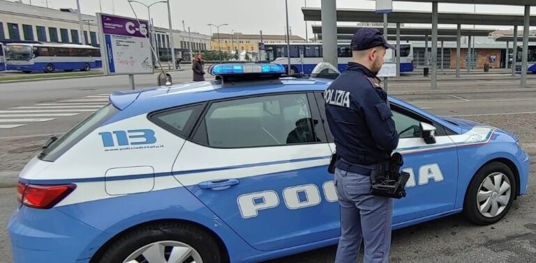 San Bonifacio (VR) – La Polizia di Stato e l’Arma dei Carabinieri arrestano il pusher che ha ceduto stupefacente a Nora. Altre due persone denunciate