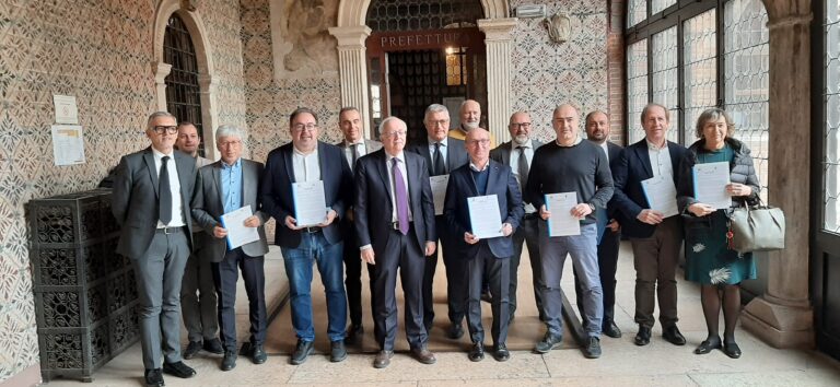 Firma dei protocolli d’intesa “Scuole sicure 2022-2023” e “Laghi sicuri 2022 -2023”