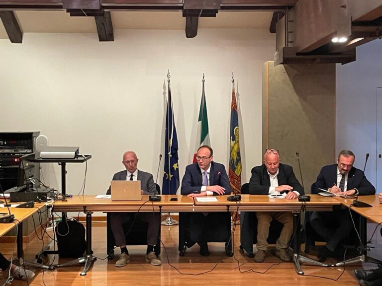 Assessore all’Agricoltura incontra i Consorzi di bonifica e Anbi Veneto. “Punto sulla siccita’ e coordinamento di azioni in vista dell’estate”