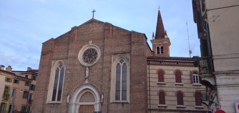 Verona Ricorda… La chiesa con l’organo suonato da Mozart che vi lasciò impresse le sue iniziali