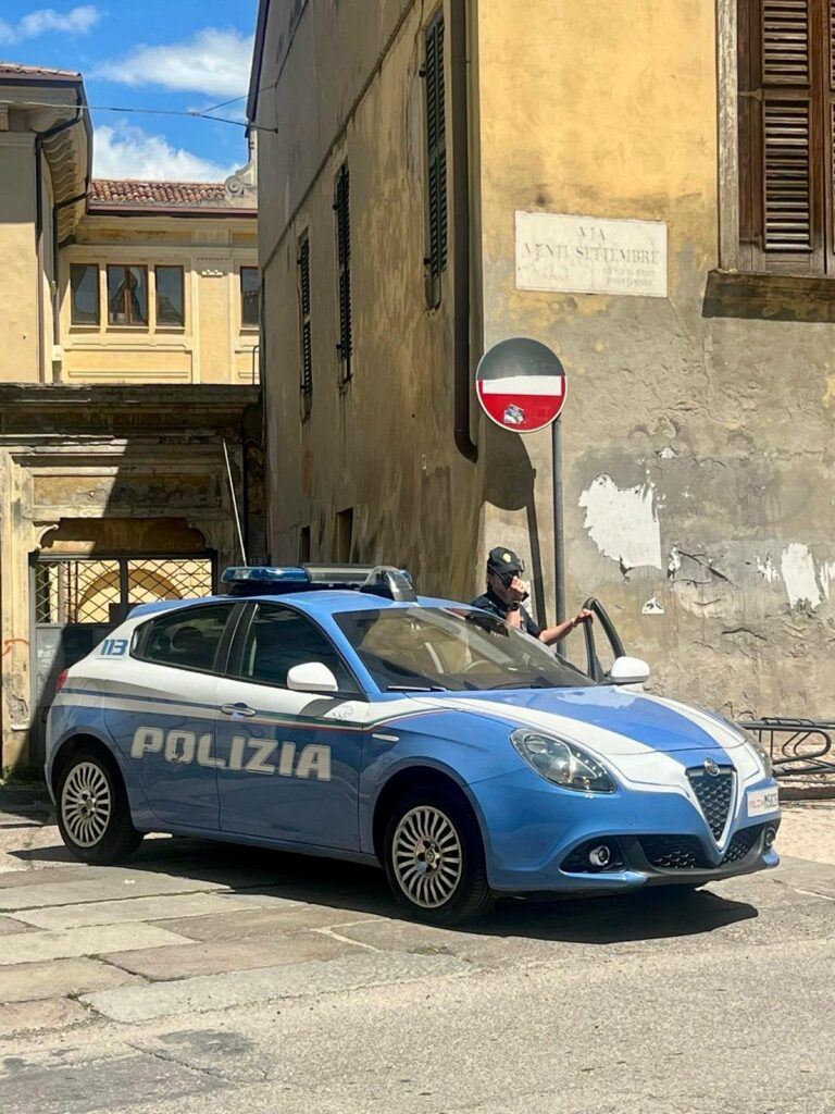 Polizia di Verona – Ruba una bicicletta in un cortile condominiale e tenta la fuga: trentaquattrenne arrestato dalla Polizia di Stato