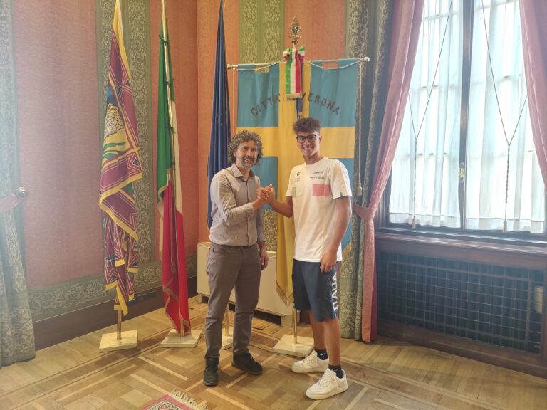 Il Sindaco Tommasi ha ricevuto a Palazzo Barbieri l’atleta olimpico Carlos D’Ambrosio