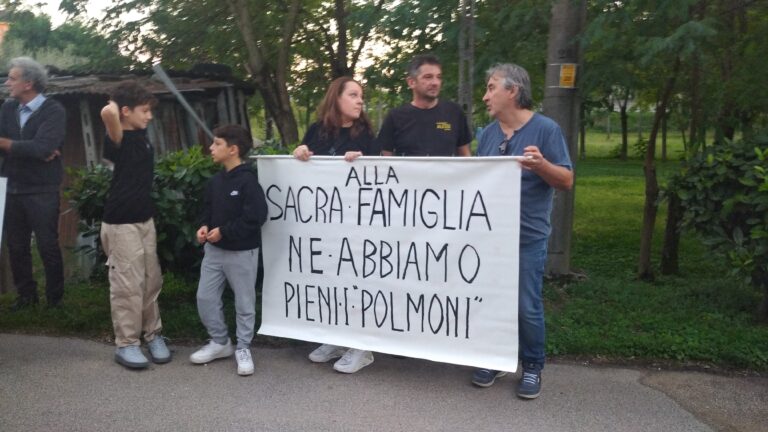 Il quartiere Sacra Famiglia contro il decisionismo procura-disagi
