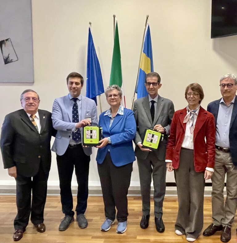 Due defibrillatori per i musei civici. Continuano le donazioni del Lions club Verona Catullo