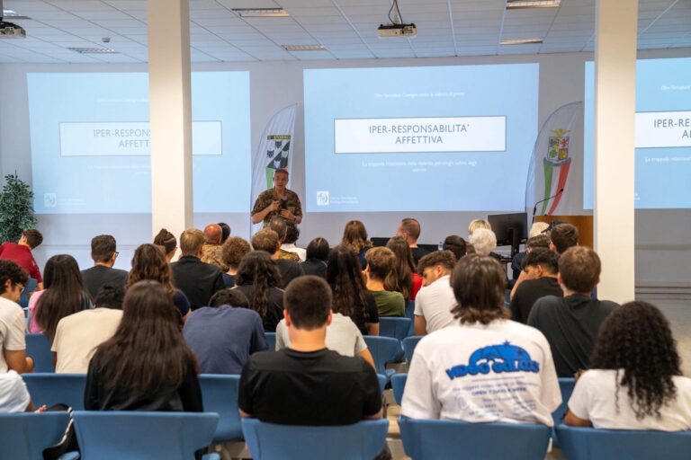 Oltre l’armatura: al 3° Stormo un confronto sulla violenza di genere e il coraggio di chiedere aiuto