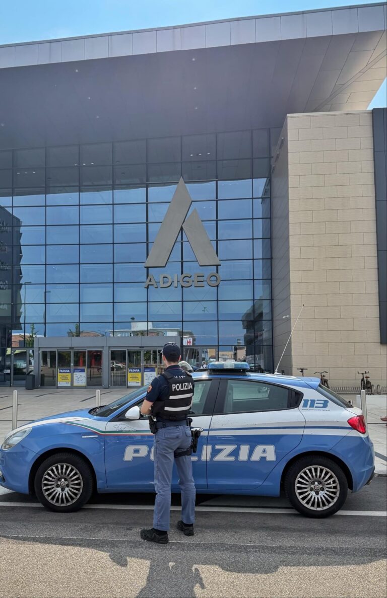 Polizia di Verona – Ruba una bottiglia di superalcolico e aggredisce l’addetto alla sicurezza e gli agenti intervenuti: 42enne arrestato dalla Polizia di Stato